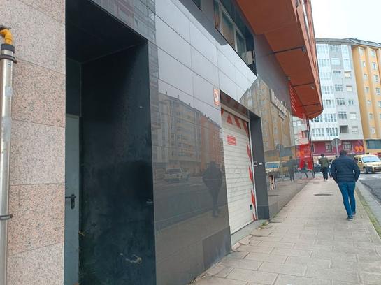 680m² Garage in A Coruna, Spain No. 243053