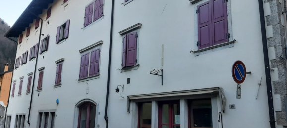 7-salle Appartement à Udine, Italy No. 297199 3