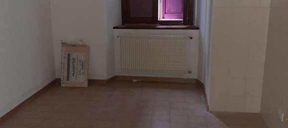 7-salle Appartement à Udine, Italy No. 297199 6