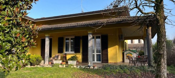 Villa de 6 habitaciónes en Gossolengo, Italy No. 157646 2