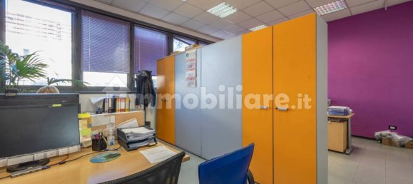 700m² Warehouse in Turin, Italy No. 53927 7