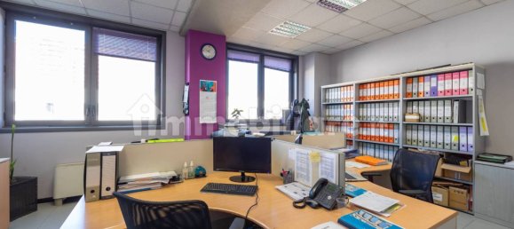 700m² Warehouse in Turin, Italy No. 53927 24