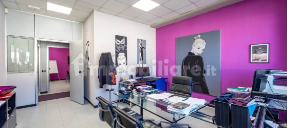 700m² Warehouse in Turin, Italy No. 53927 30