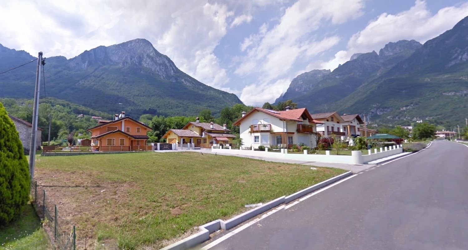 Grundstück in Sospirolo, Italy 722m², Nr. 255791