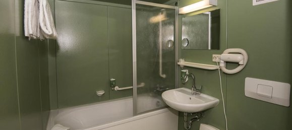 Hotel en Goppingen, Germany 3500 m² No. 60523 42