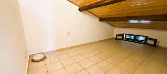 4 rooms House in Prato, Italy No. 286188 25