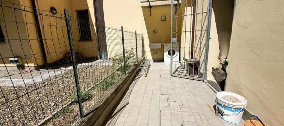 4 rooms House in Prato, Italy No. 286188 6