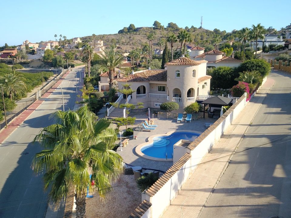 5 bedrooms Villa in Algorfa, Spain No. 222232