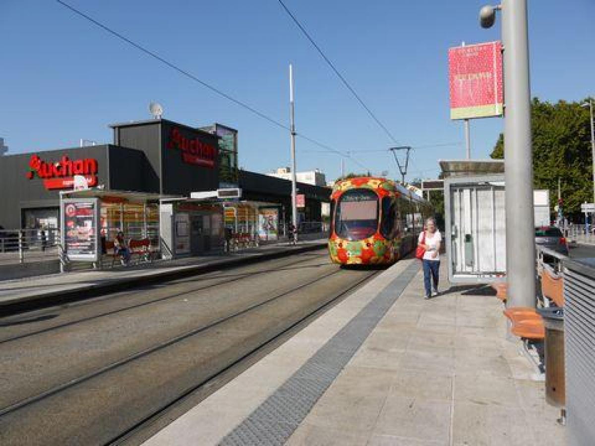 3 bedrooms Condo in Montpellier, France No. 34990