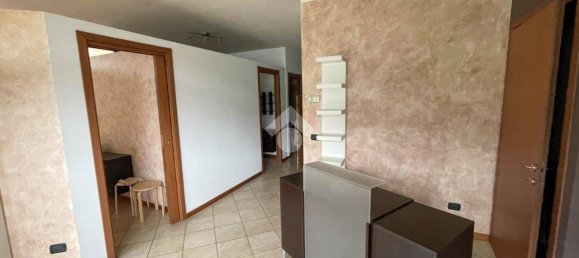 Propiedad comercial de 3 habitaciónes en Pescate, Italy No. 66194 8