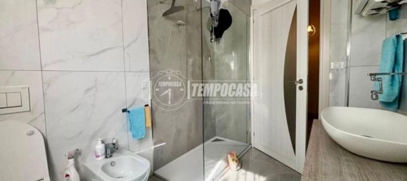 3 bedrooms Apartment in Reggio Emilia, Italy No. 358288 9