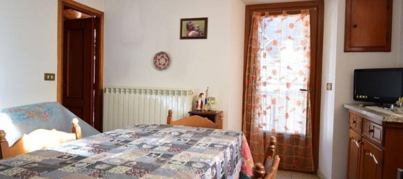 2 rooms Apartment in Verres, Italy No. 29596 2
