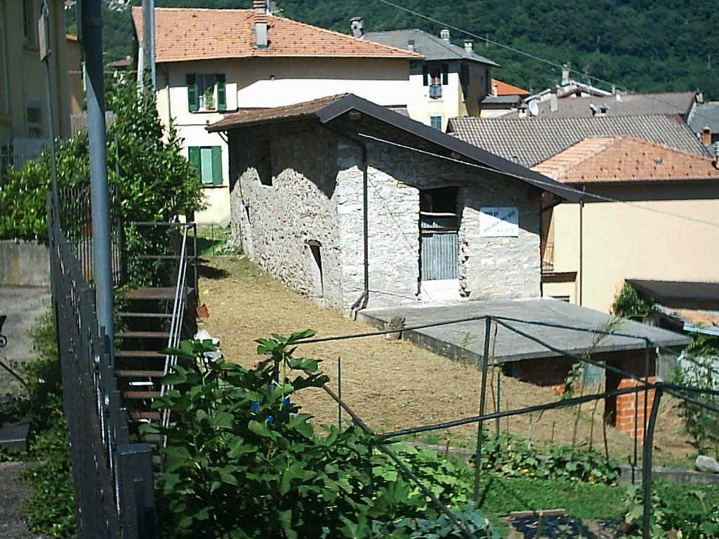 6 rooms House in Cerano d'Intelvi, Italy No. 128231