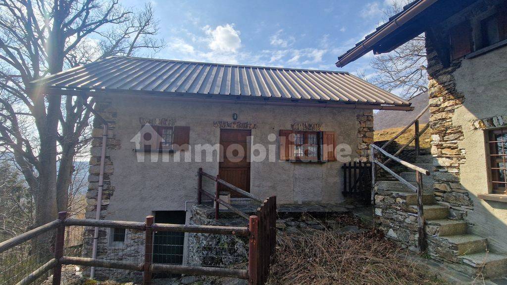 Casa T2 em Quarna Sotto, Italy N.º 321321