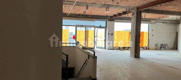 3 rooms Commercial property in Reggio Emilia, Italy No. 149159 8