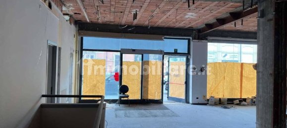 3 rooms Commercial property in Reggio Emilia, Italy No. 149159 6