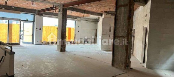 3 rooms Commercial property in Reggio Emilia, Italy No. 149159 9