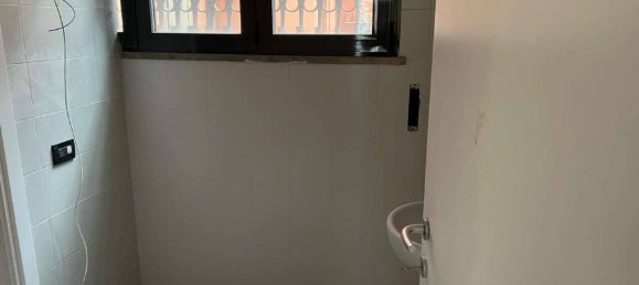 3 rooms Commercial property in Reggio Emilia, Italy No. 149159 16