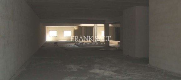 Büro in Marsa, Malta 3600m², Nr. 12799 7
