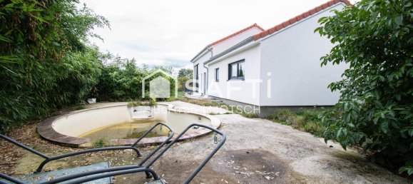 3 bedrooms House in Saint-Pancre, France No. 155835 12