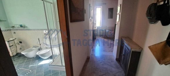 3 bedrooms Apartment in Badalucco, Italy No. 336789 8
