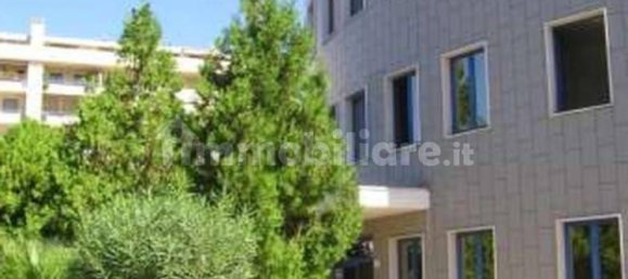 Офис с 3 комнатами в Пескара, Италия № 101797 2