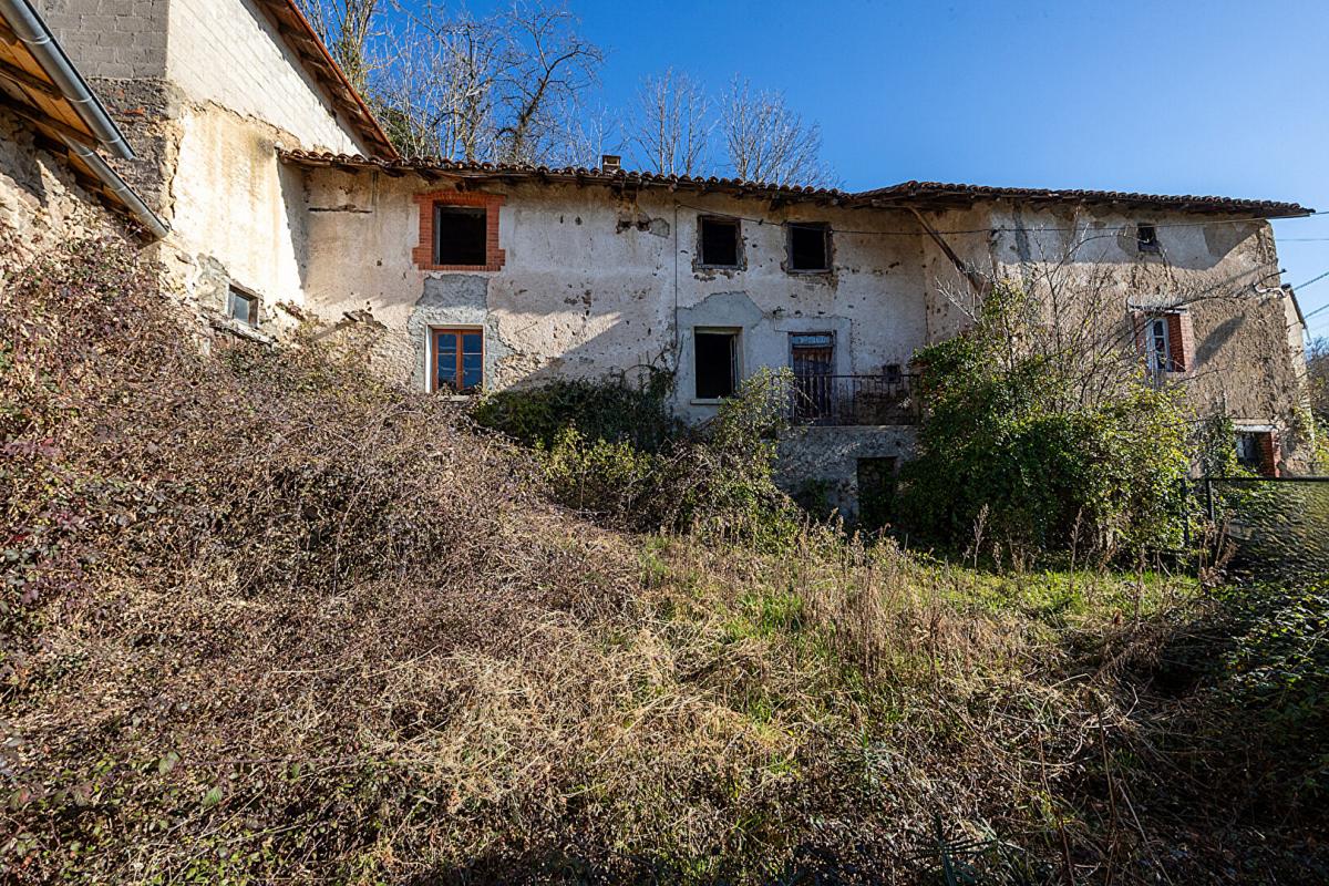 5 rooms House in Violay, France No. 195600