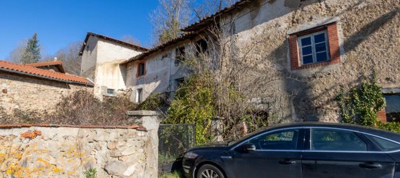5 rooms House in Violay, France No. 195600 5