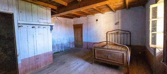 5 rooms House in Violay, France No. 195600 10