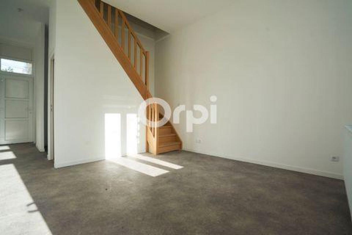 4 bedrooms House in Wasquehal, France No. 24165