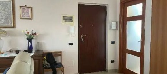 Квартира с 4 комнатами в Виджевано, Италия № 213143 5