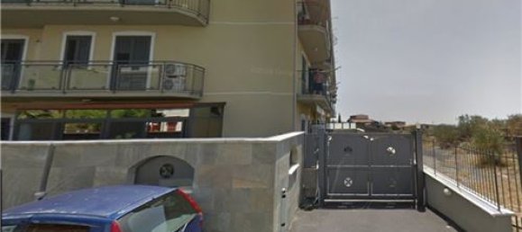 1 room Garage in Gravina di Catania, Italy No. 298580 2