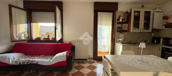 3 bedrooms Apartment in Giavera del Montello, Italy No. 332345 5