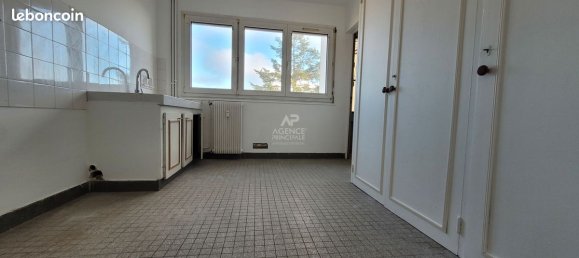 2 chambres Appartement à Poissy, France No. 173010 5