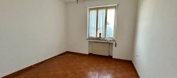 2 rooms Apartment in Cormano, Italy No. 16833 15