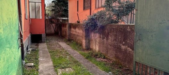 2 rooms Apartment in Cormano, Italy No. 16833 19