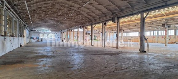 Almacén en Udine, Italy 5500 m² No. 317786 4