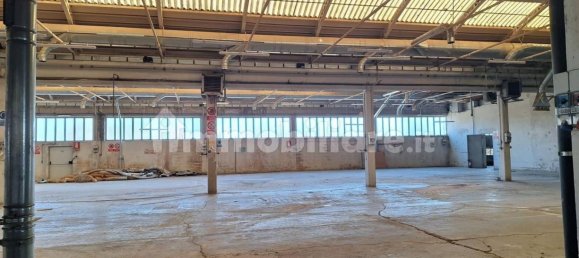 Almacén en Udine, Italy 5500 m² No. 317786 9