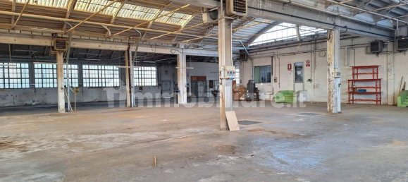 Almacén en Udine, Italy 5500 m² No. 317786 12