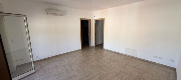 7 rooms Penthouse in San Cataldo, Italy No. 297000 6