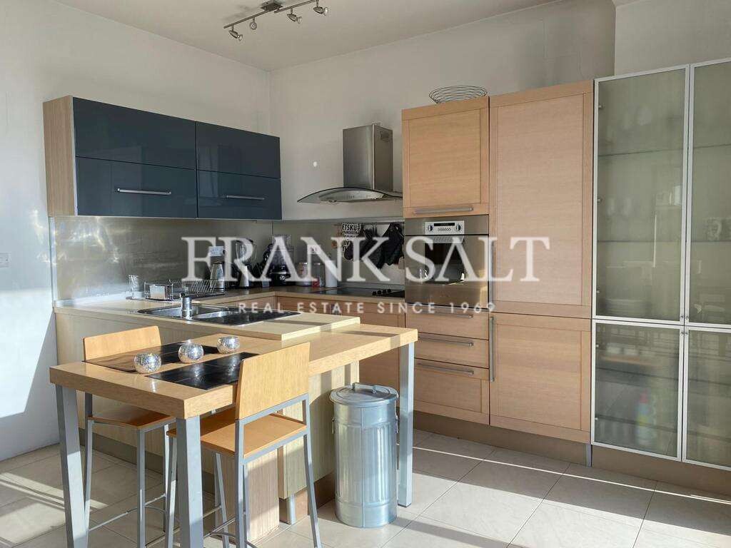 Apartamento de 2 dormitorios en Sliema, Malta No. 5312