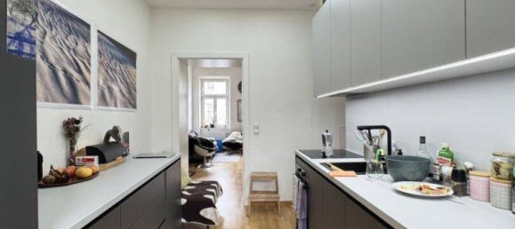 4 rooms Apartment in Brigittenau, Austria No. 176728 2