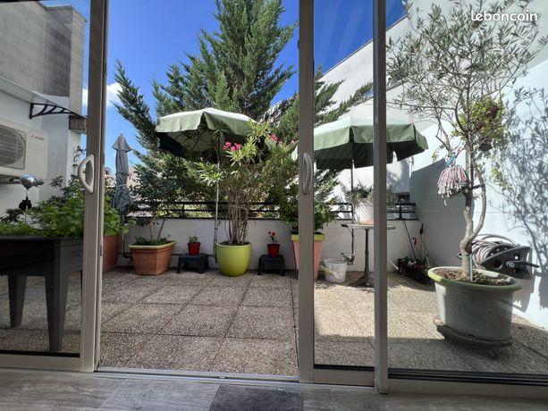 Apartamento de 2 dormitorios en Tours, France No. 304102