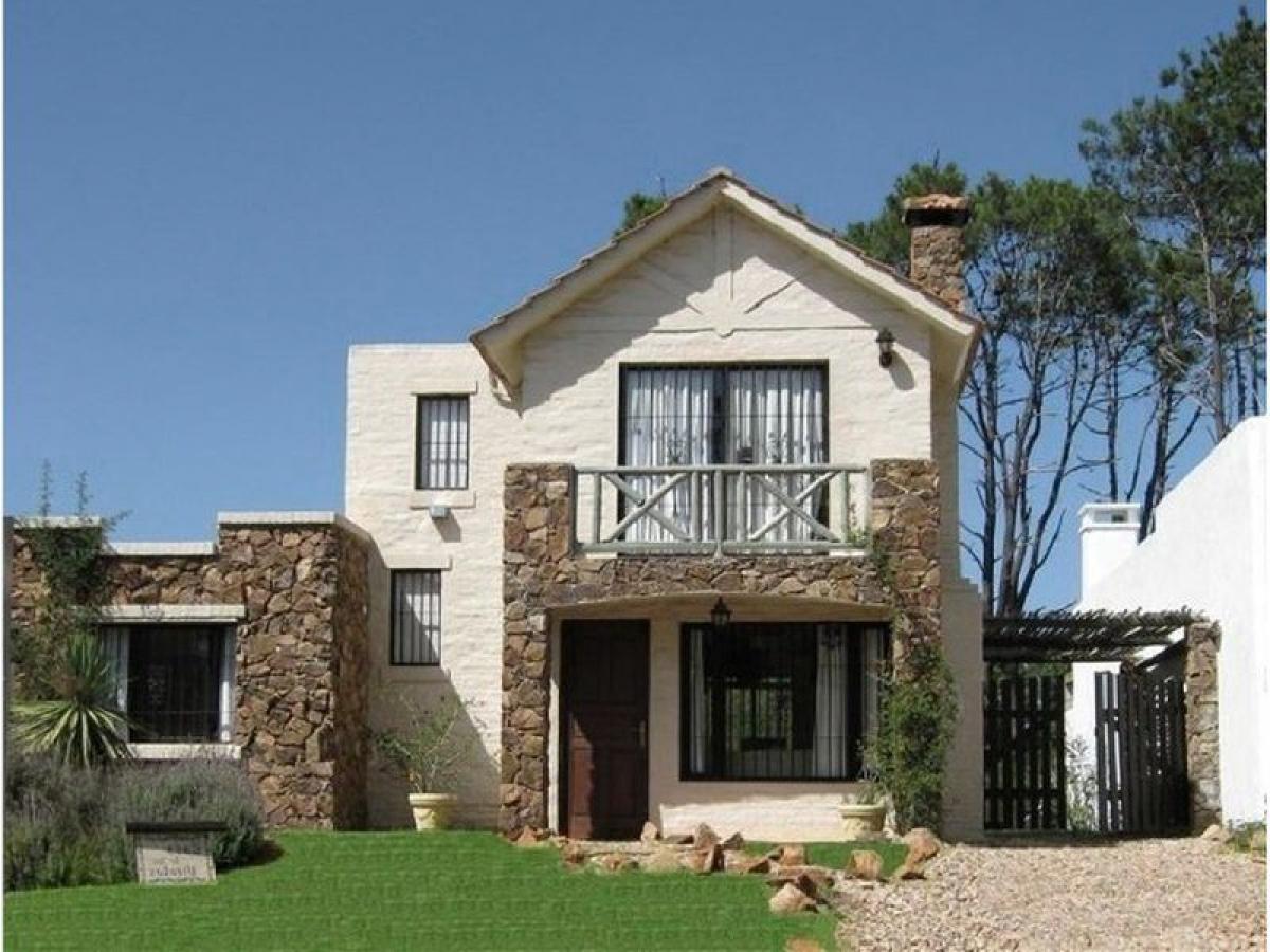 Дом с 2 спальнями в Мальдонадо, Уругвай № 6527