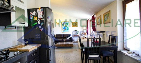 3-salle Appartement à Somma Lombardo, Italy No. 41387 24