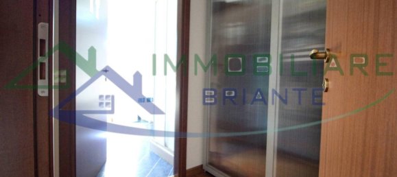 3-salle Appartement à Somma Lombardo, Italy No. 41387 17