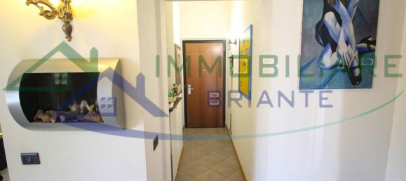 3-salle Appartement à Somma Lombardo, Italy No. 41387 6