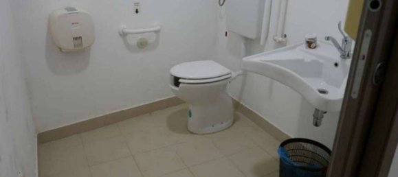 227m² Commercial property in Montevarchi, Italy No. 376150 11