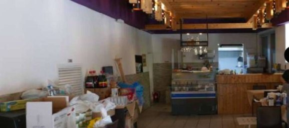 227m² Commercial property in Montevarchi, Italy No. 376150 5