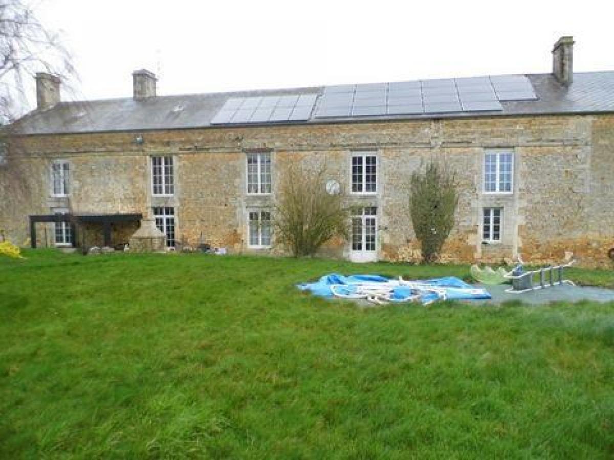 Casa de 5 dormitorios en Potigny, France No. 32315